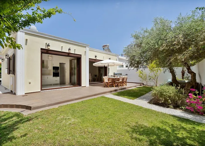 Chania Boutique - Steps From The *