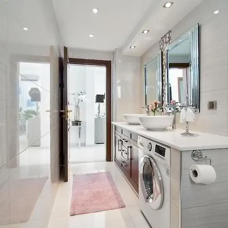 Chania Boutique - Steps From The