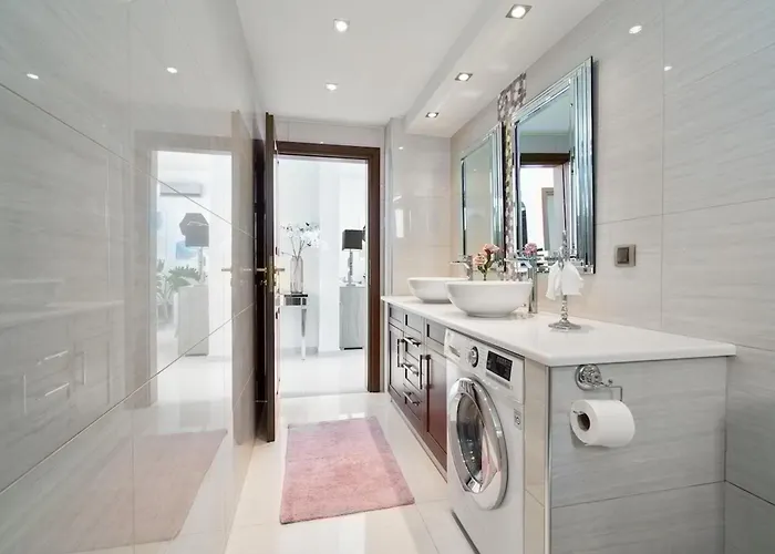 Chania Boutique - Steps From The