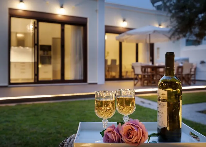 Chania Boutique - Steps From The Villa La Canea